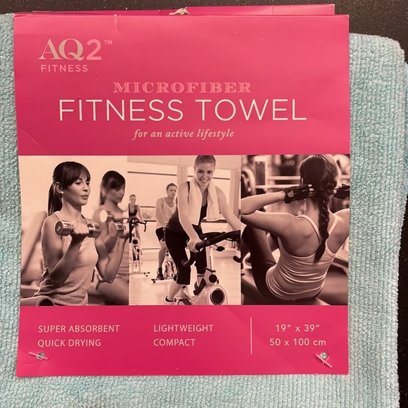 NWT microfiber yoga mat/fitness towel - Picture 2 of 2